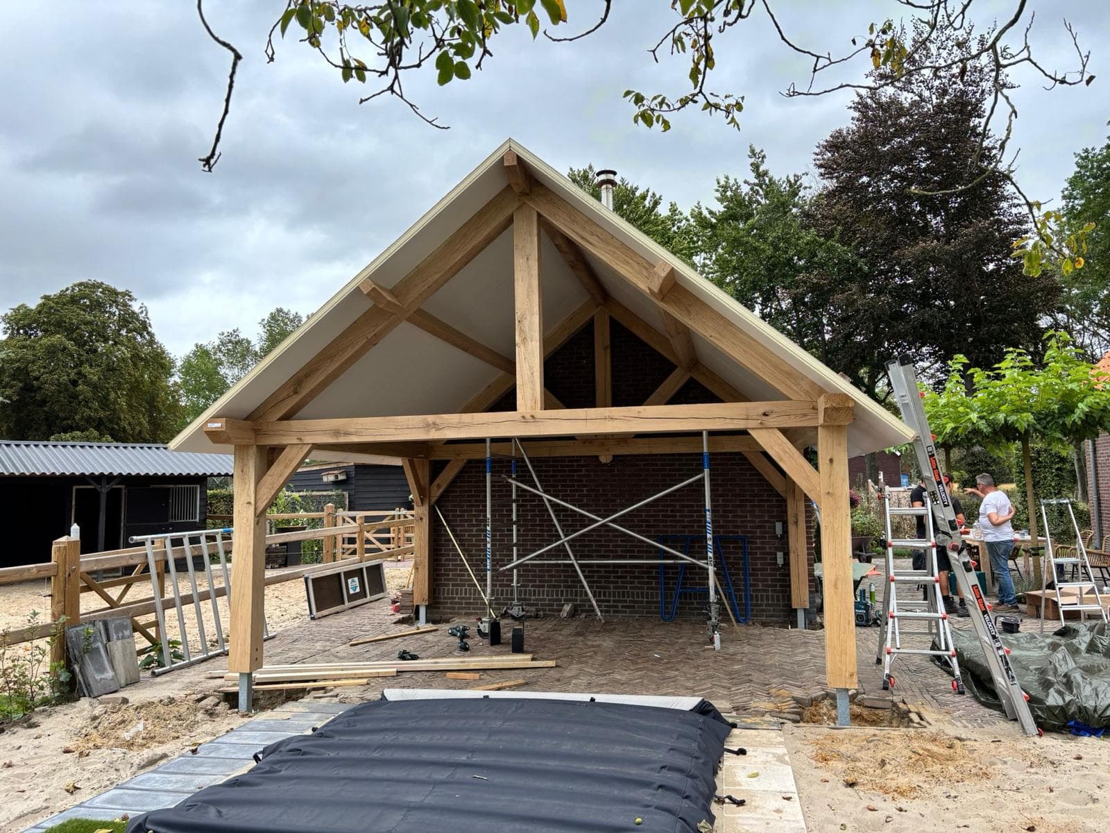 services.woodConstruction.title